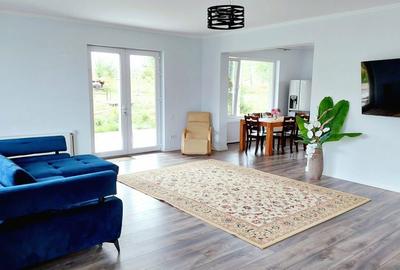 Casă cu 3 camere cu Teren 2846 Mp în Sărand - 2