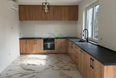 Casă cu 6 camere cu Teren 300 Mp în Central - 11