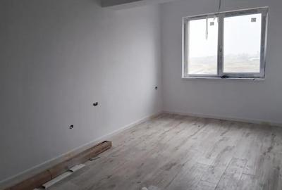 Apartament cu 2 camere decomandat în Brestei - 3