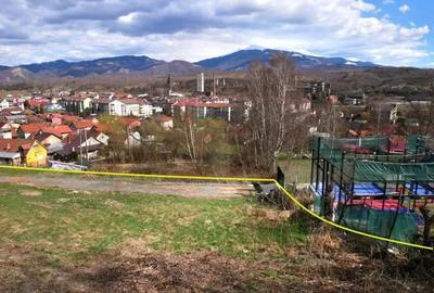 Teren de 1566 mp, în Central - 7