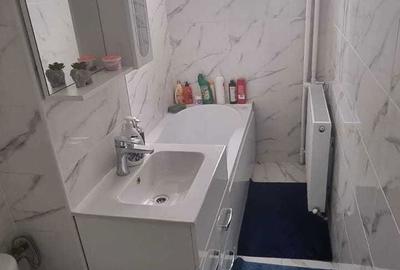 Apartament cu 2 camere decomandat în Craiovei