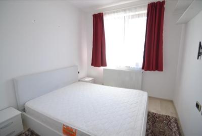 Apartament cu 3 camere decomandat, mobilat în Tractorul - 15