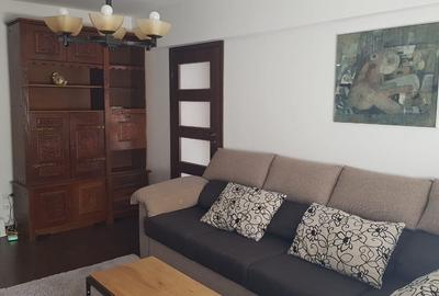 Vand apt 2 camere, 50 mp, et. 3 din 8, 5 min. Metrou Piata Muncii - 8