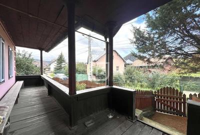 Casă cu 4 camere cu Teren 904 Mp în Bucșoaia - 14