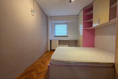 Spatiu de inchiriat cu 5 camere in zona Panduri / 13 Septembrie - 9