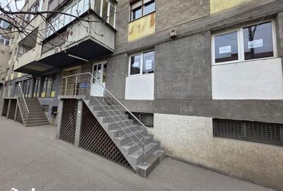 Spațiu comercial, de 50 mp, în 7 Noiembrie - 9