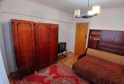 Apartament cu 3 camere decomandat în Craiovei - 1