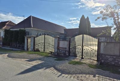 Casă cu 4 camere în Lugașu de Jos - 3