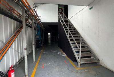 Spațiu comercial, de 1,858 mp, în Central - 7