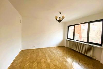 Vila individuala, teren 500mp, curte compacta, Primaverii - 3