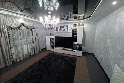 Casă cu 4 camere cu Teren 135 Mp în Chercea - 2