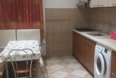 Apartament cu 3 camere decomandat în Hârșova - 4