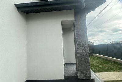 Comuna Berceni, Strada Primaverii - 3