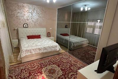 Casă cu 4 camere în Central - 2