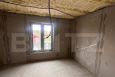 Casa individuala de vanzare, cu 4 camere, 96 mp, zona ?u - 8