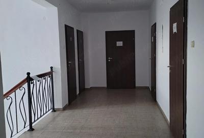 Spațiu comercial, de 560 mp, în Central - 6