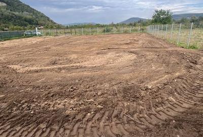 Teren de 600 mp, în Central