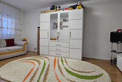 Apartament 2 camere, decomandat, bloc 1980, parter - 2