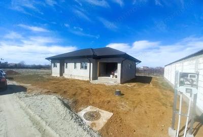 Casa moderna plan parter 127 mp teren 650 mp - 2