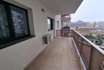 Apartament cu 3 camere, mobilat în Basarabia - 7