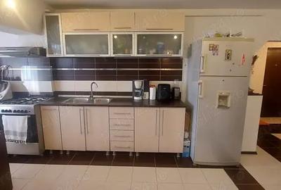 Apartament cu 3 camere decomandat în Central - 1