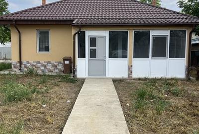 Casă cu 2 camere decomandat în Tătaru - 8