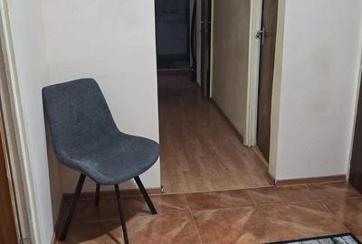 Apartament cu 3 camere decomandat, mobilat în Apărătorii Patriei - 1