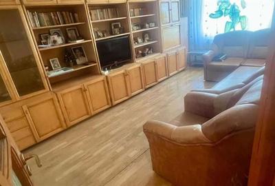Apartament cu 3 camere decomandat în Băneasa - 1