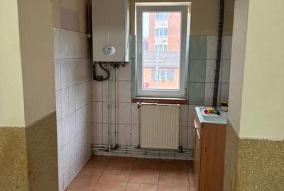Apartament de vanzare - 5