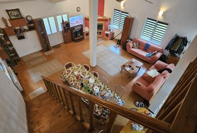 Casă cu 3 camere în Central - 1