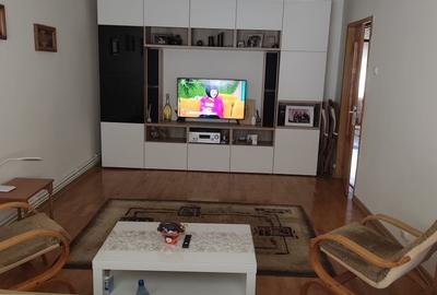 Apartament cu 3 camere decomandat în Sâmbăteni - 5