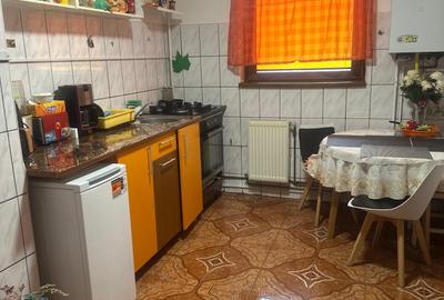 Apartament 3 camere Astra,Calea Bucuresti,128000 Euro - 4