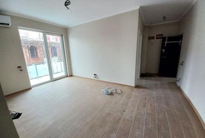 Apartament cu 2 camere decomandat în Girocului