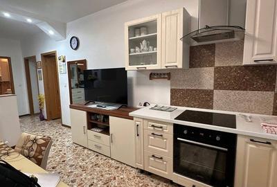 Apartament cu 3 camere în Central - 13