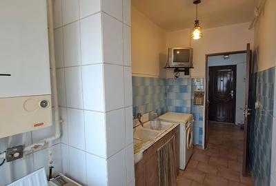 Garsonieră decomandată în Central - 3