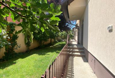 Vila 6 camere Otopeni zona 23 August - 3