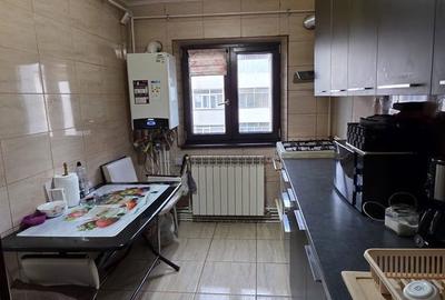 Apartament cu 4 camere în Central - 11