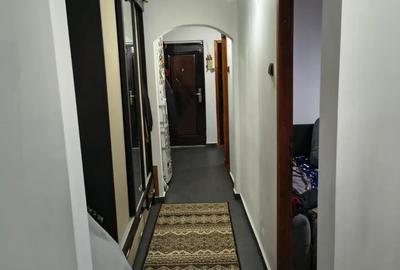 Apartament cu 3 camere decomandat în Berceni - 13