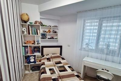 Apartament cu 3 camere semidecomandat în Nicolina - 2