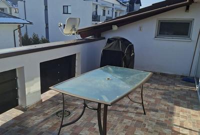 Apartament cu 4 camere decomandat în Central - 3
