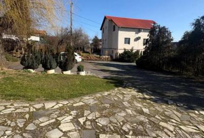 Casă cu 5 camere cu Teren 1500 Mp în Central - 5