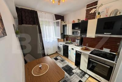 Apartament cu 2 camere decomandat în Central - 1