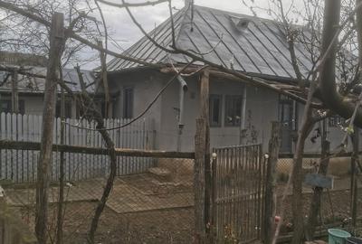 Satul Cornatel, comuna Urechesti, jud. Bacau, vand casa batraneasca - 3