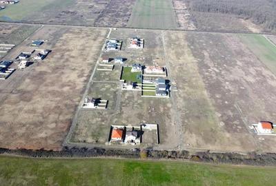 Teren de 501 mp, în Central - 3