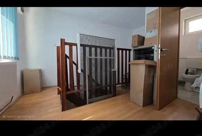 Casă cu 4 camere cu Teren 600 Mp în Central - 3