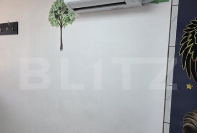 Spațiu comercial, de 73 mp, în Micro 4 - 8