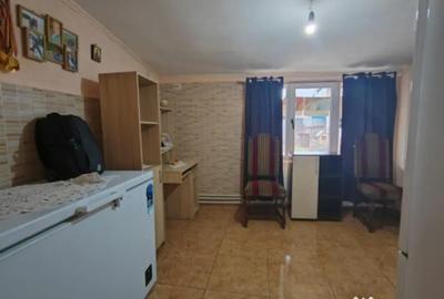 Casă cu 5 camere cu Teren 744 Mp în Brătășanca - 11