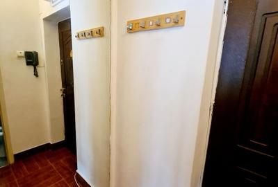 Grasoniera Calea Victoriei - Hilton etajul 5 bloc 1960 mobilata utilata - 11