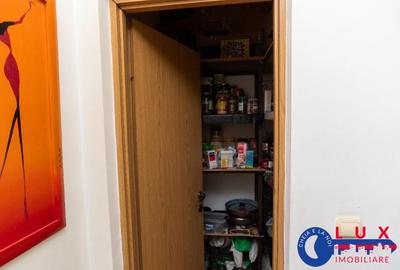 Apartament cu 2 camere decomandat în Spitalului