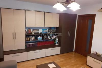 Apartament cu 3 camere semidecomandat în Moroasa 1 - 8